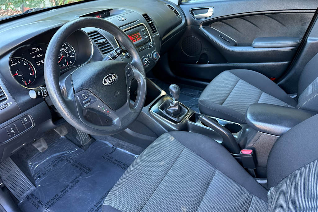 Thumbnail: 2018 Kia Forte - 9