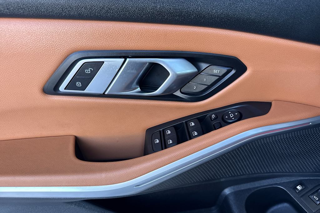 Thumbnail: 2023 BMW 3 Series - 20