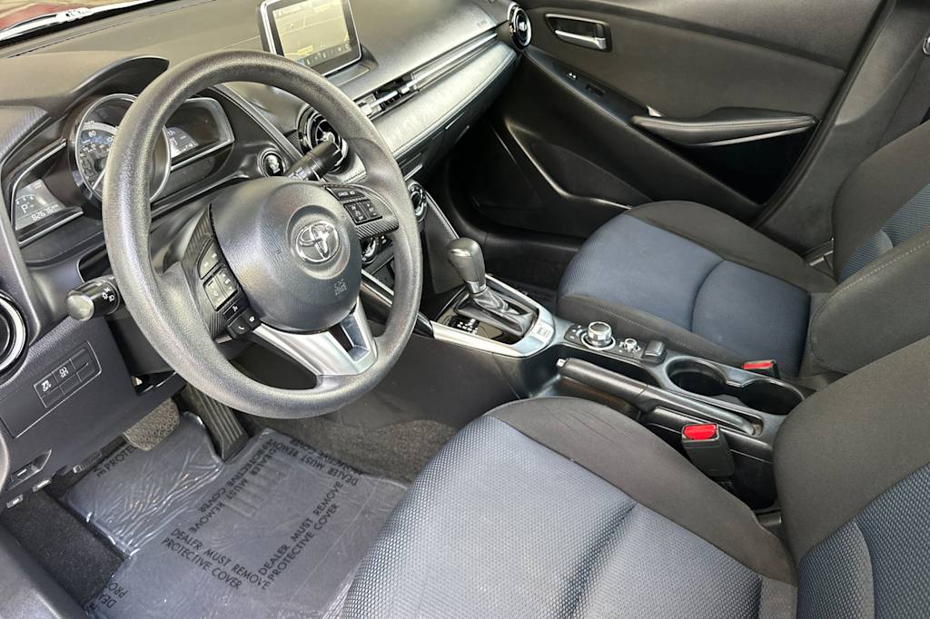 Thumbnail: 2018 Toyota Yaris iA - 10