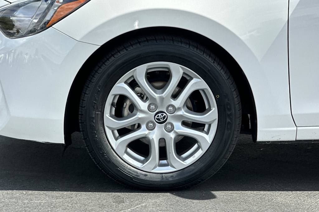 Thumbnail: 2018 Toyota Yaris iA - 8
