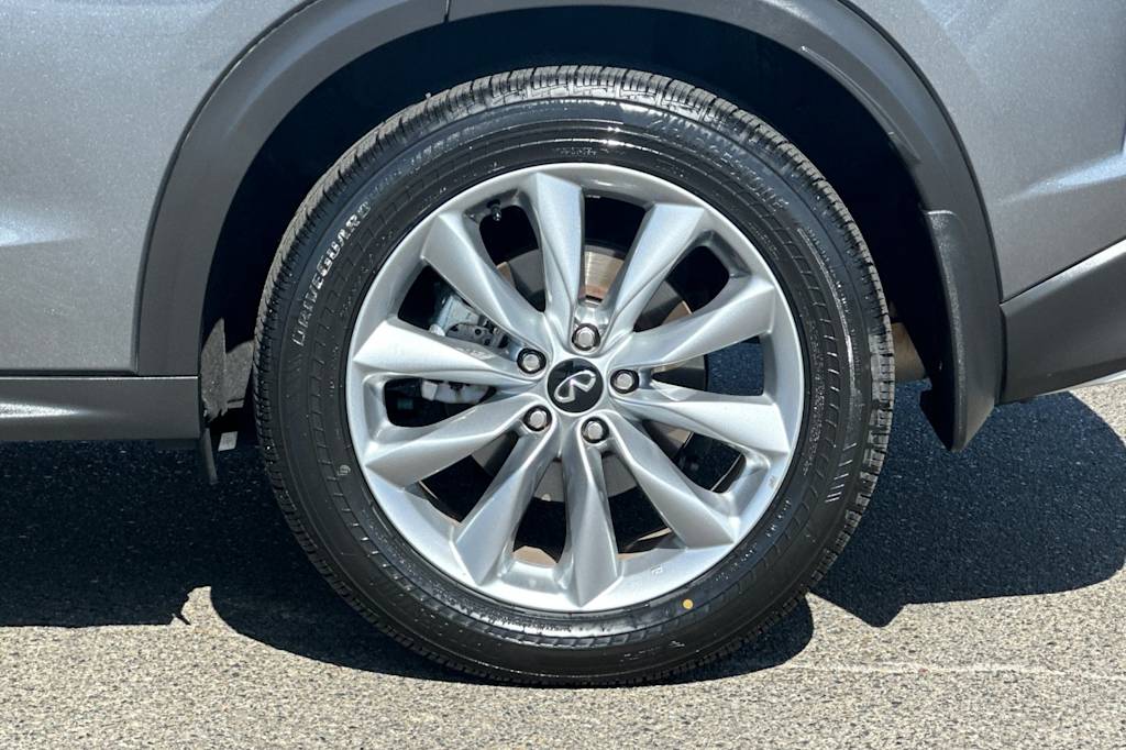 Thumbnail: 2022 INFINITI QX50 - 8