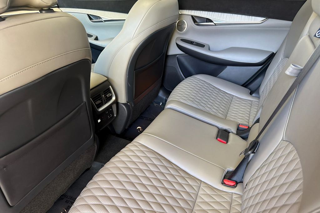 Thumbnail: 2024 INFINITI QX50 - 12
