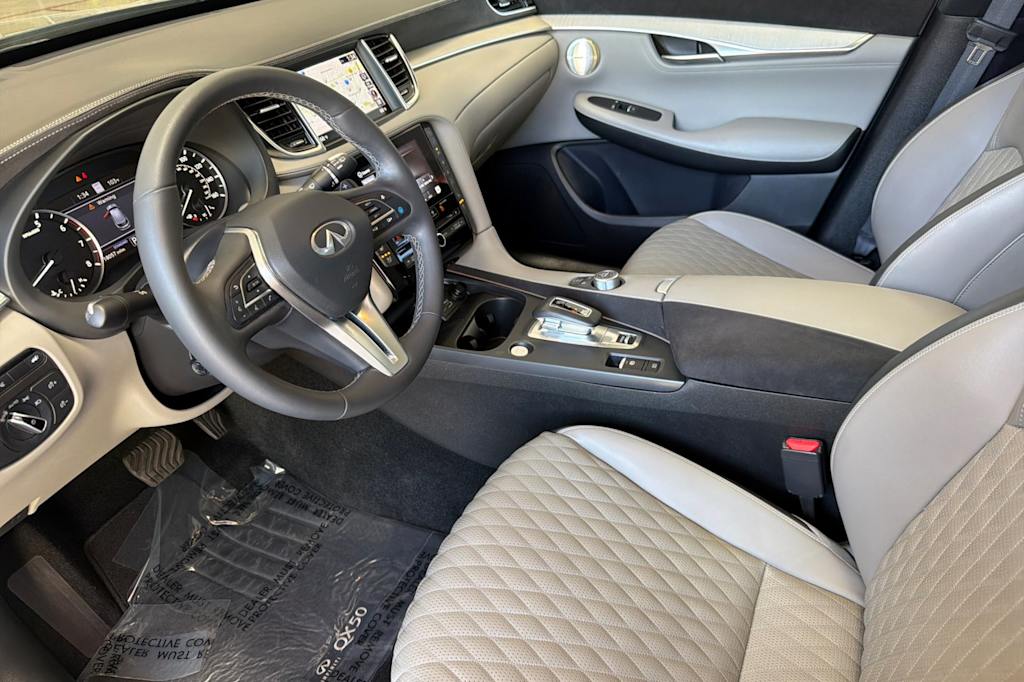 Thumbnail: 2024 INFINITI QX50 - 10