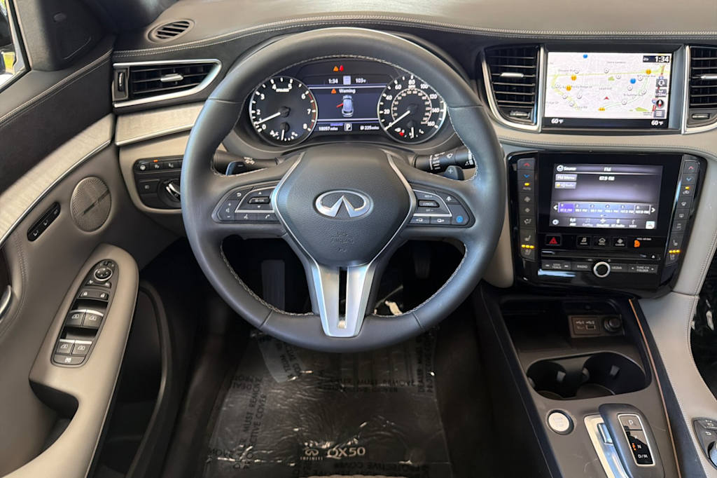 Thumbnail: 2024 INFINITI QX50 - 9