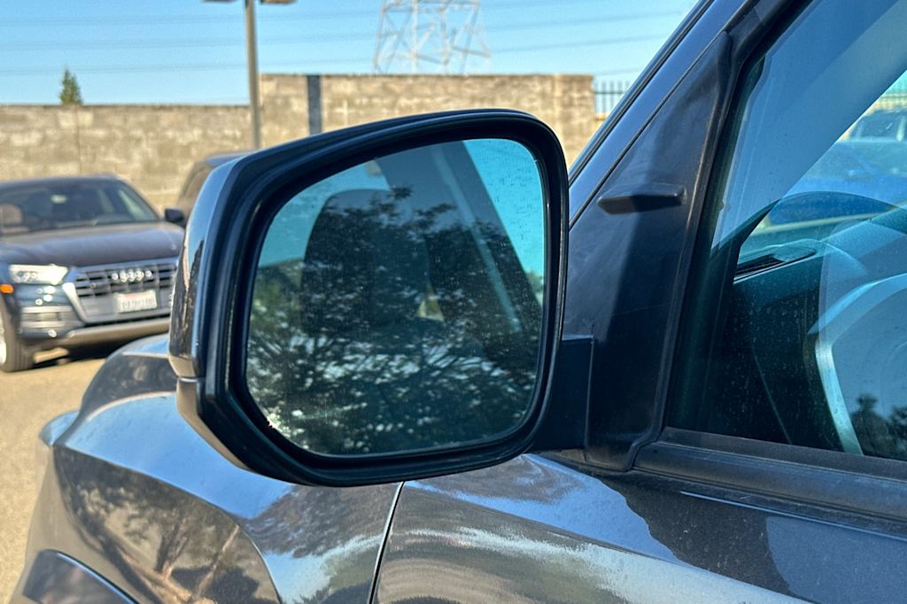 Thumbnail: 2019 Toyota Tacoma - 8