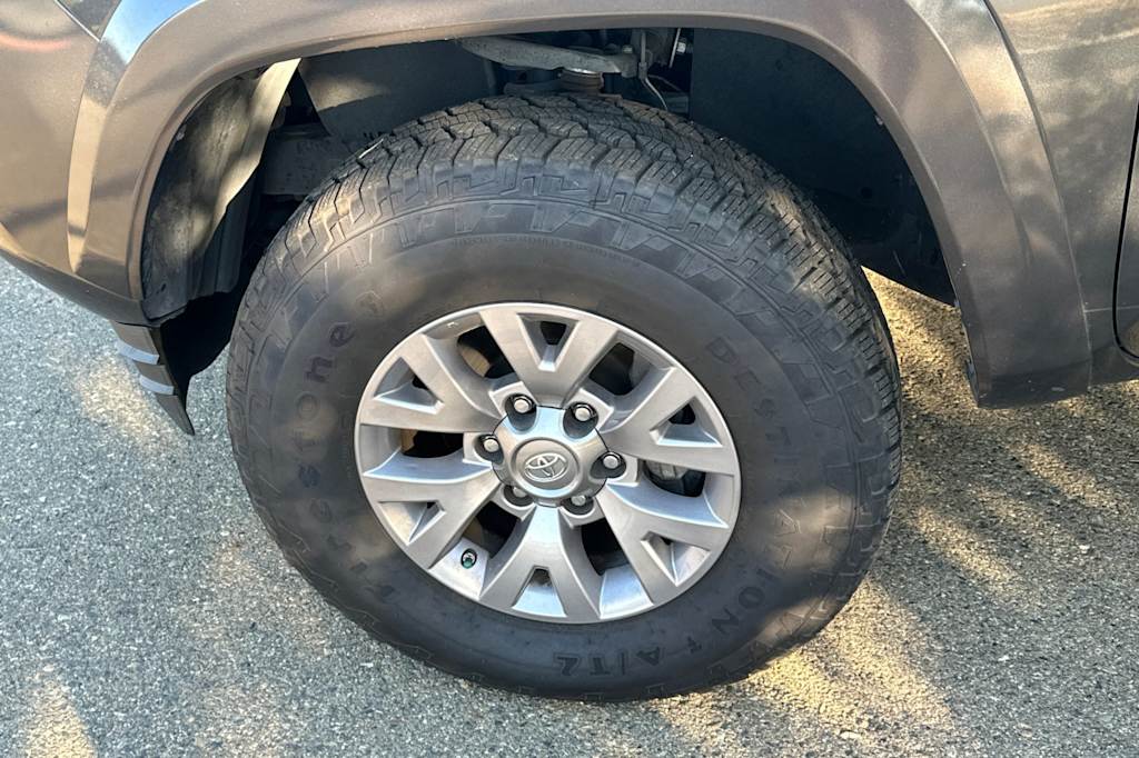 Thumbnail: 2019 Toyota Tacoma - 22
