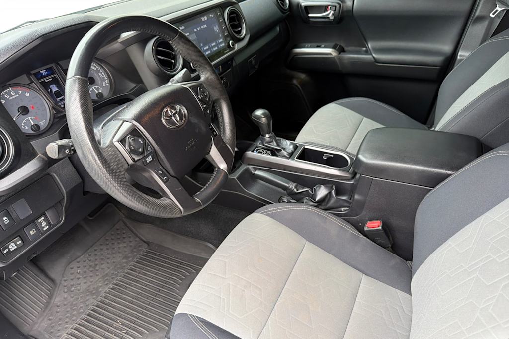 Thumbnail: 2021 Toyota Tacoma - 8