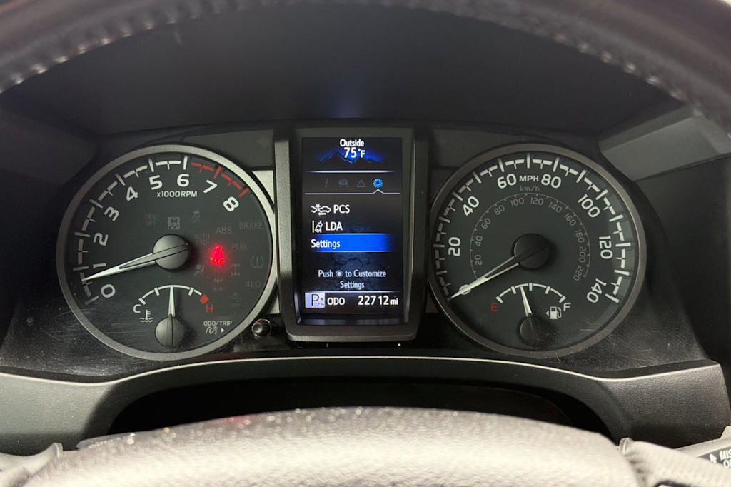 Thumbnail: 2021 Toyota Tacoma - 14
