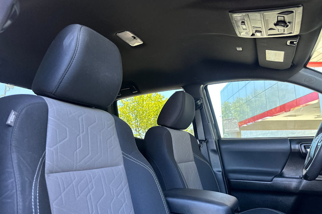 Thumbnail: 2021 Toyota Tacoma - 10