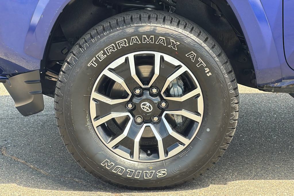Thumbnail: 2023 Toyota Tacoma - 8