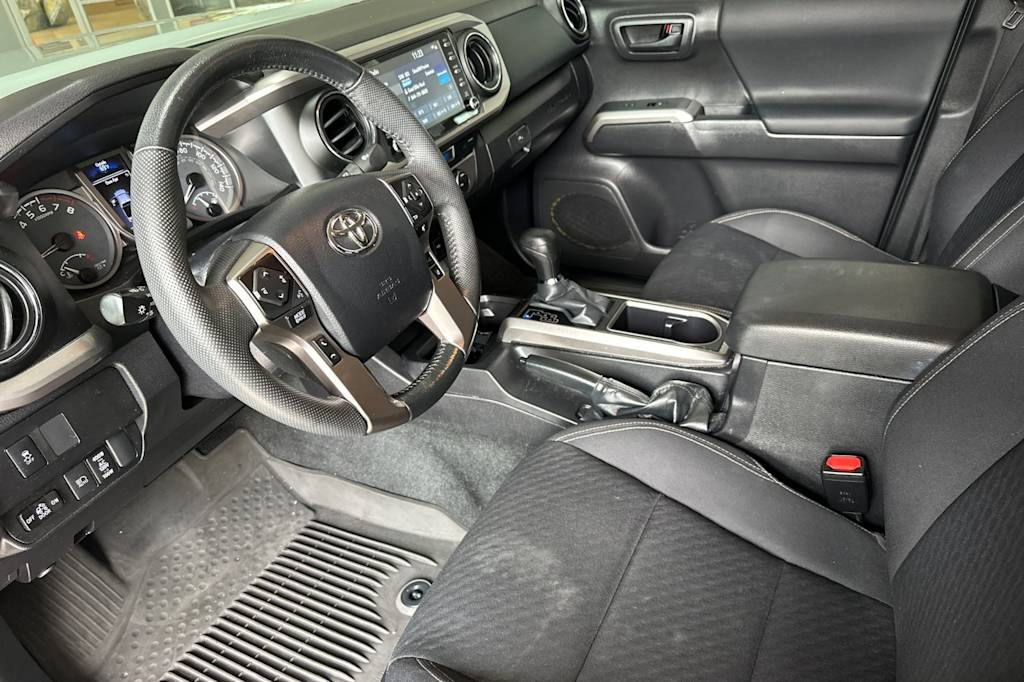 Thumbnail: 2023 Toyota Tacoma - 9