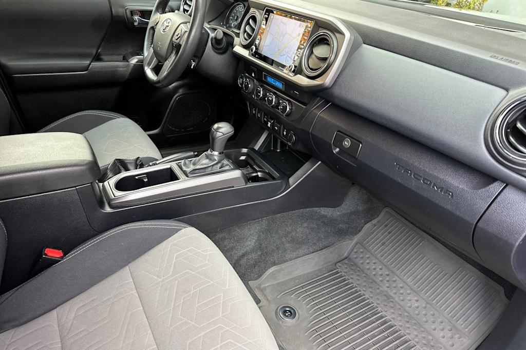 Thumbnail: 2022 Toyota Tacoma - 13