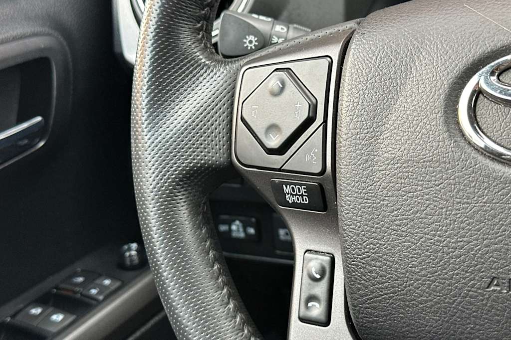 Thumbnail: 2022 Toyota Tacoma - 29