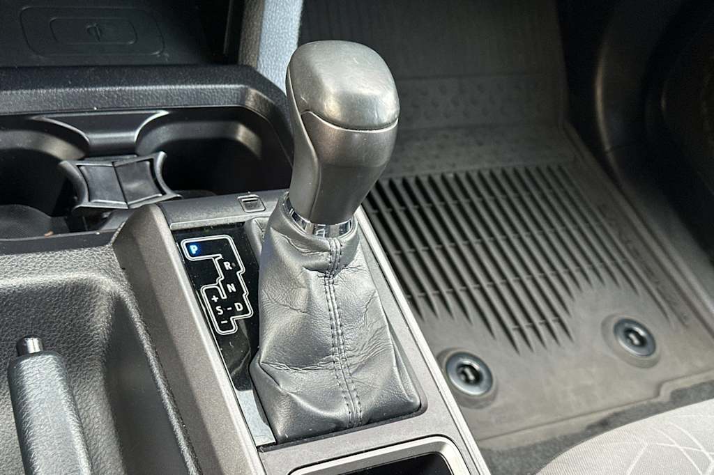 Thumbnail: 2022 Toyota Tacoma - 15