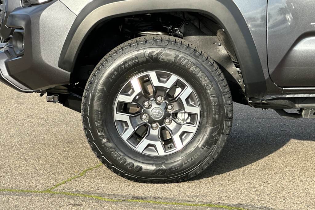 Thumbnail: 2022 Toyota Tacoma - 8