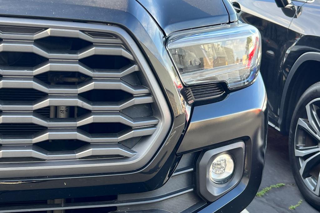 2022 Toyota Tacoma TRD Sport 12