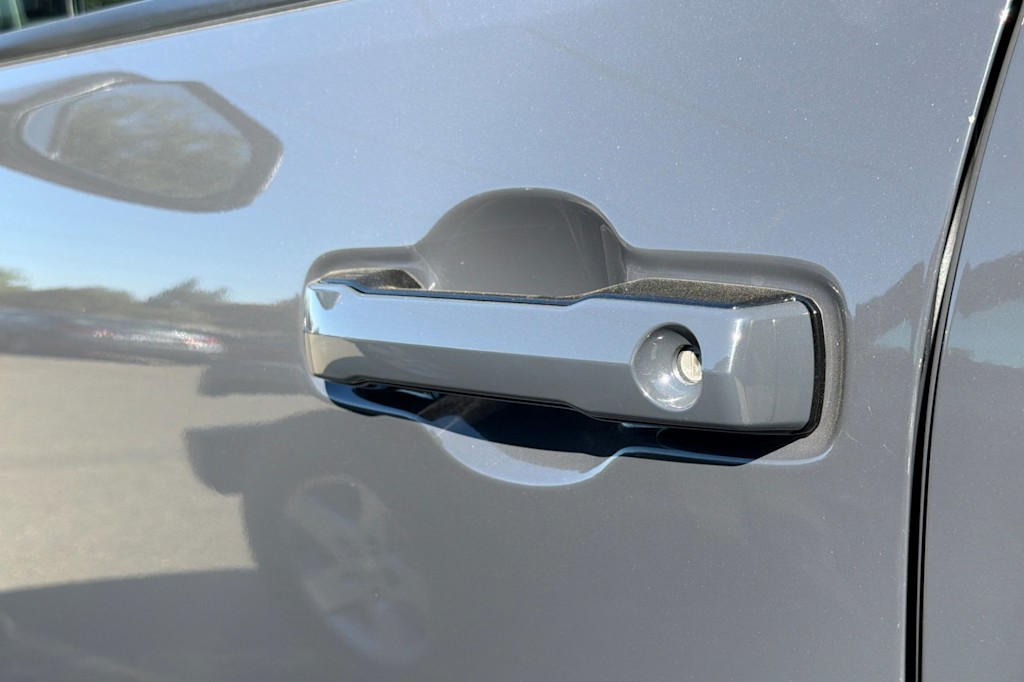 Thumbnail: 2024 Toyota Tacoma - 18