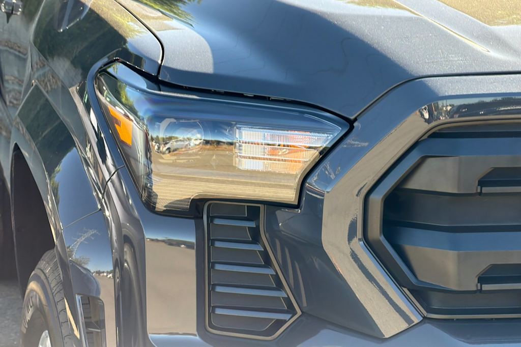 Thumbnail: 2024 Toyota Tacoma - 9