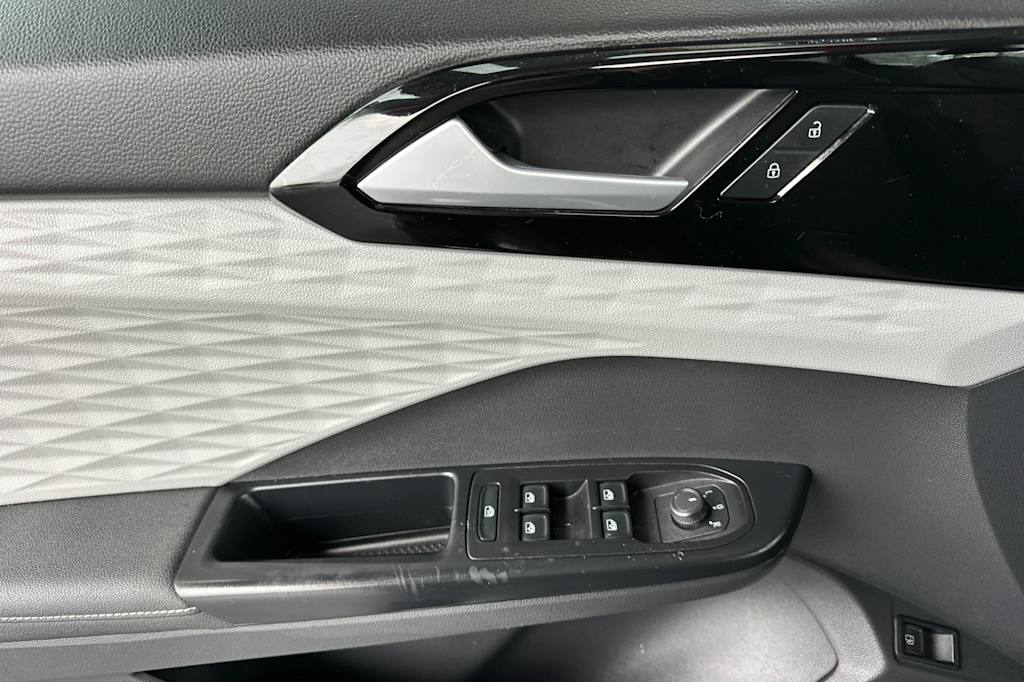 Thumbnail: 2024 Volkswagen Taos - 20