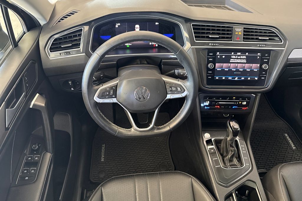 Thumbnail: 2023 Volkswagen Tiguan - 11