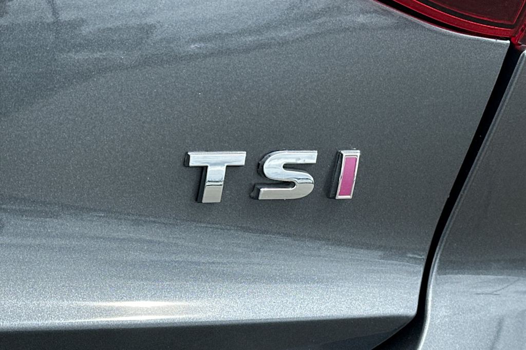 Thumbnail: 2017 Volkswagen Jetta - 7