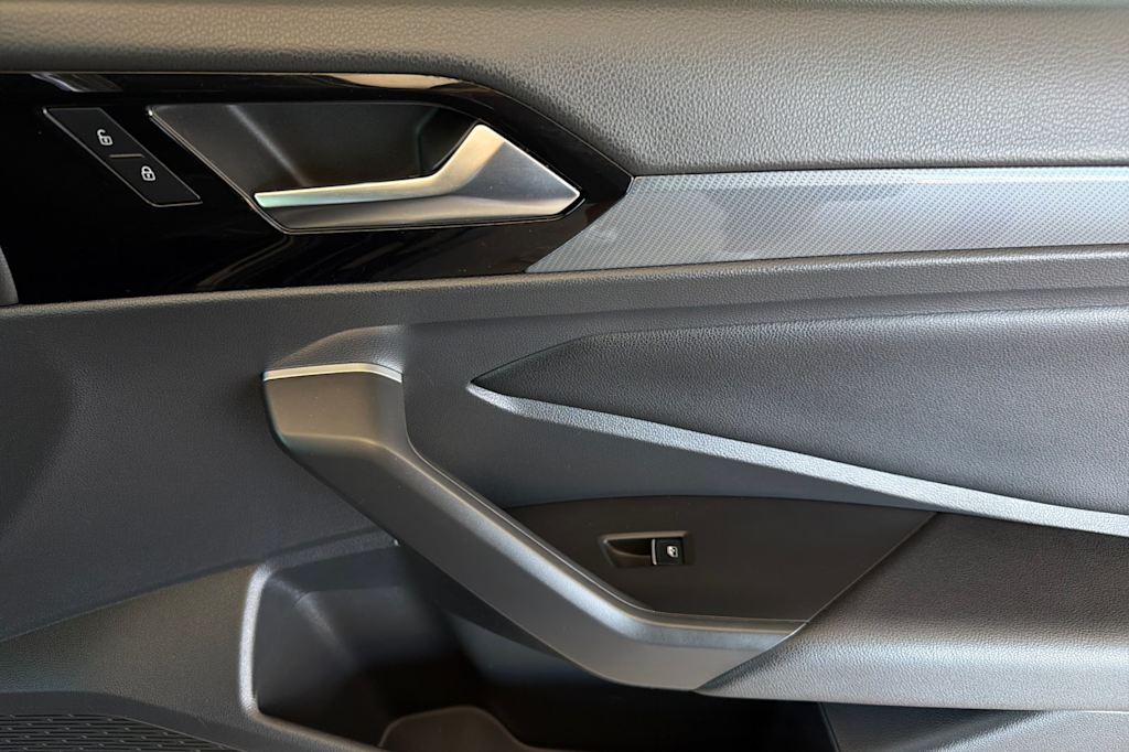 Thumbnail: 2021 Volkswagen Jetta - 23