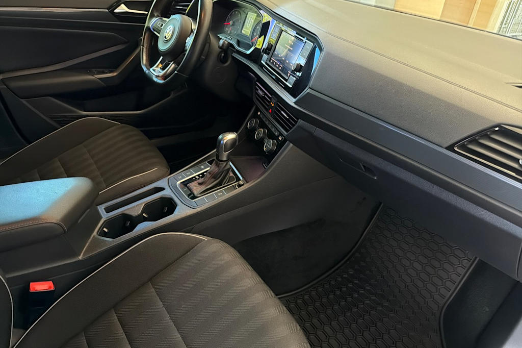 Thumbnail: 2021 Volkswagen Jetta - 13