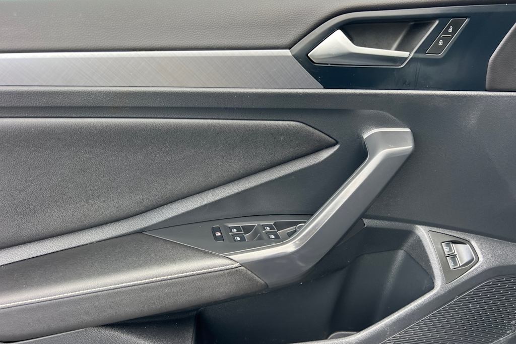 Thumbnail: 2024 Volkswagen Jetta - 20