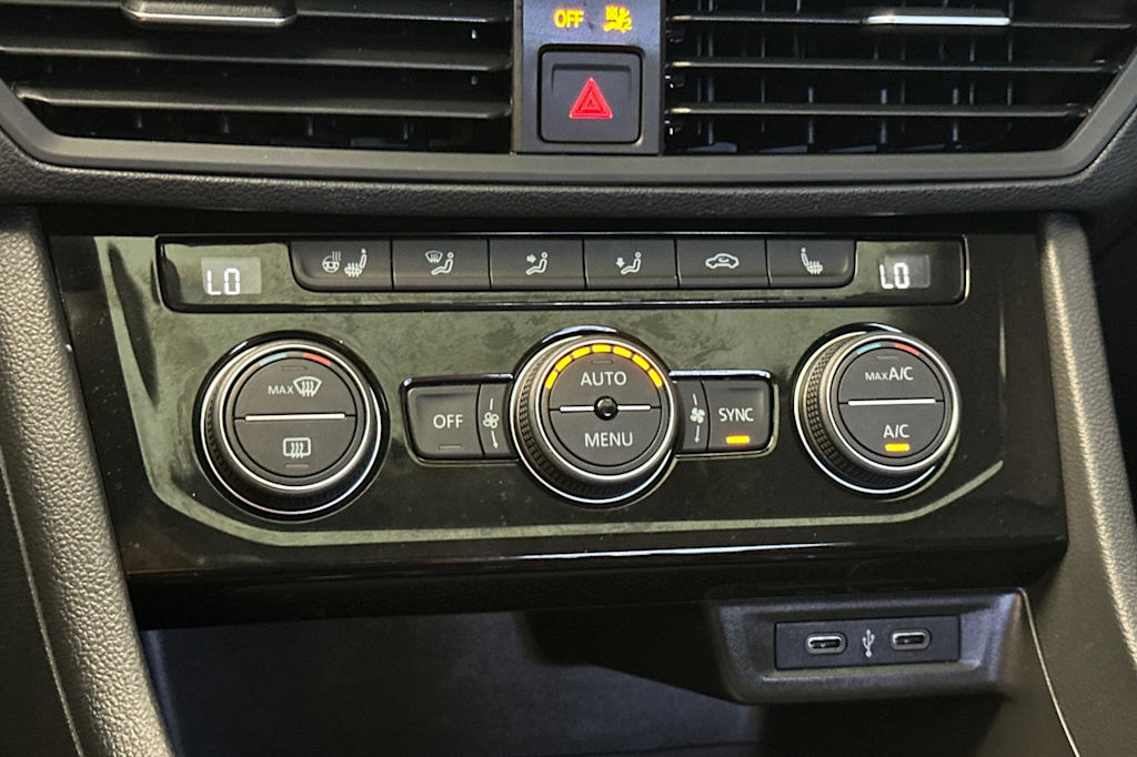 Thumbnail: 2021 Volkswagen Jetta - 25
