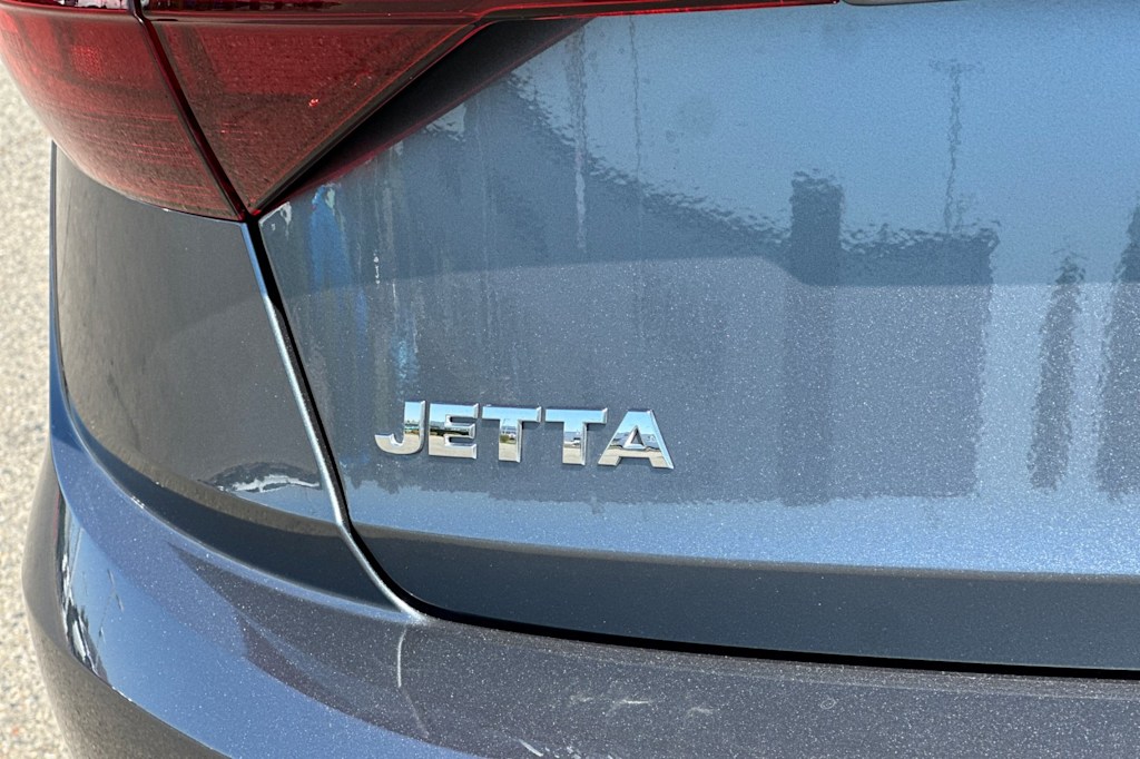 Thumbnail: 2021 Volkswagen Jetta - 7