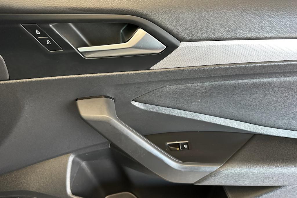 Thumbnail: 2021 Volkswagen Jetta - 23