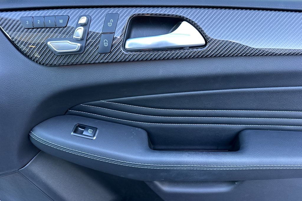 Thumbnail: 2019 Mercedes-Benz GLE - 25