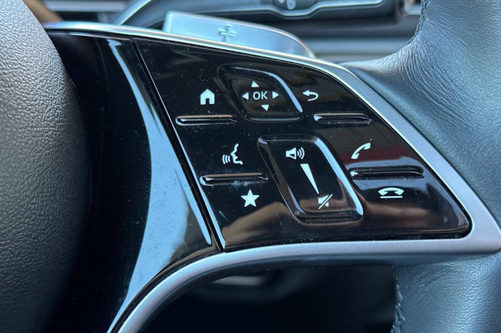 Thumbnail: 2025 Mercedes-Benz GLE - 30