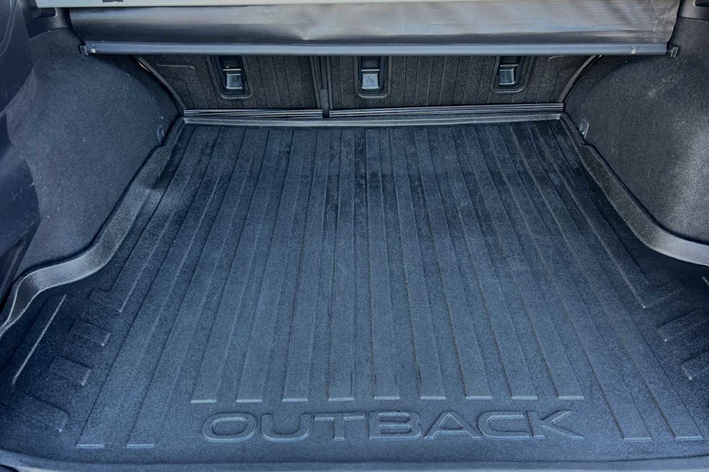 2016 Subaru Outback Limited 17