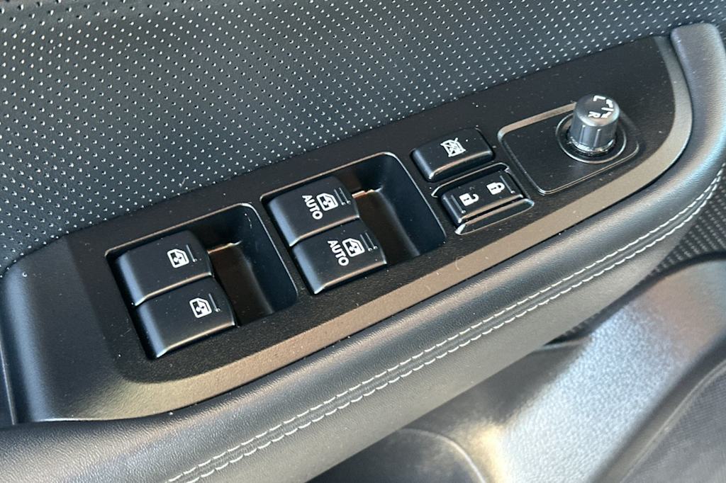 Thumbnail: 2015 Subaru Outback - 22
