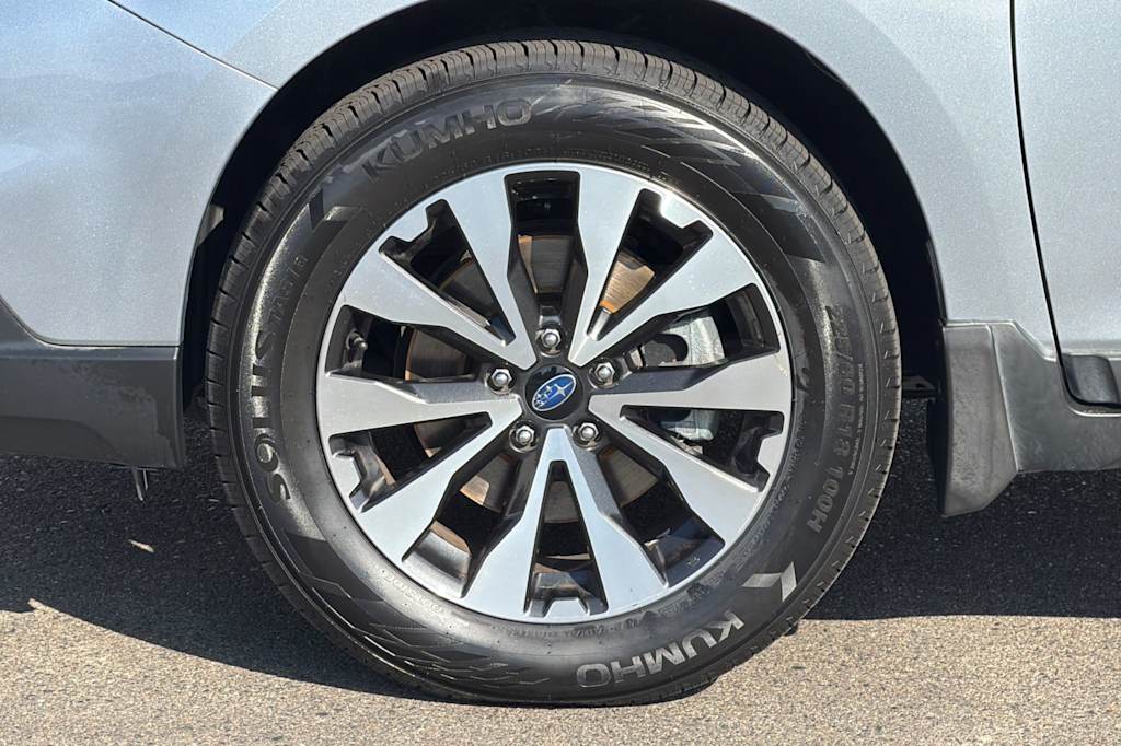 Thumbnail: 2017 Subaru Outback - 8