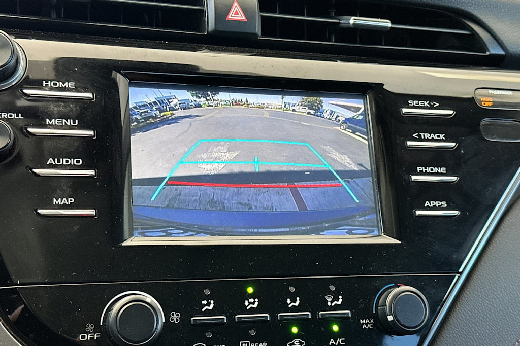 Thumbnail: 2019 Toyota Camry - 24