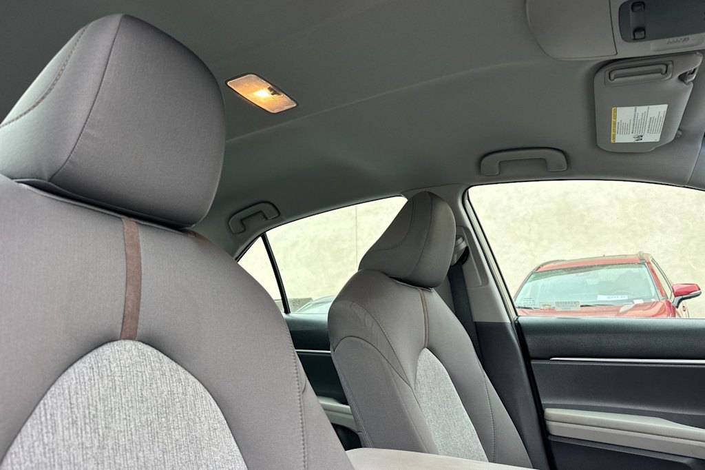 Thumbnail: 2018 Toyota Camry - 10