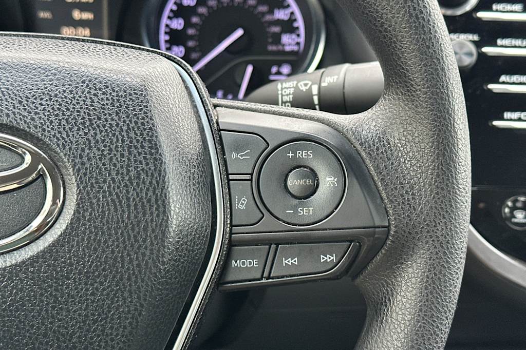 Thumbnail: 2018 Toyota Camry - 29