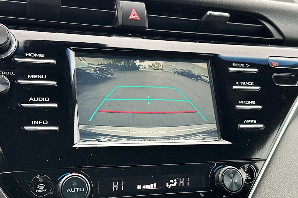 Thumbnail: 2018 Toyota Camry - 24