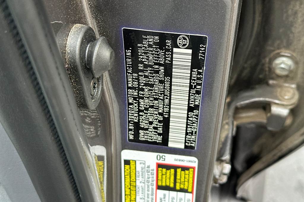 Thumbnail: 2018 Toyota Camry - 17