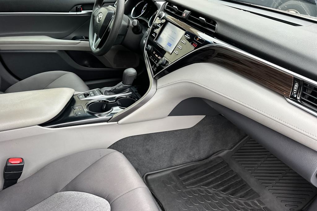 Thumbnail: 2018 Toyota Camry - 13