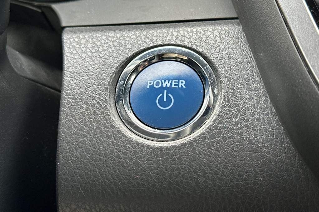 Thumbnail: 2018 Toyota Camry - 26