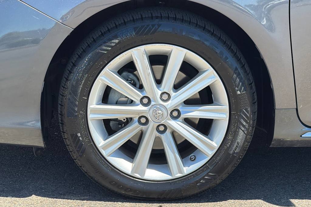 Thumbnail: 2014 Toyota Camry - 7