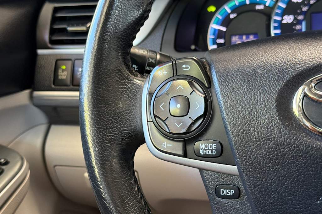 Thumbnail: 2014 Toyota Camry - 28