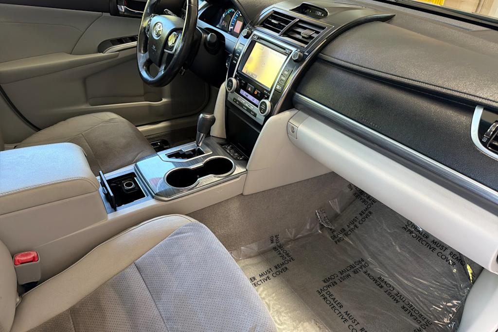 Thumbnail: 2014 Toyota Camry - 12
