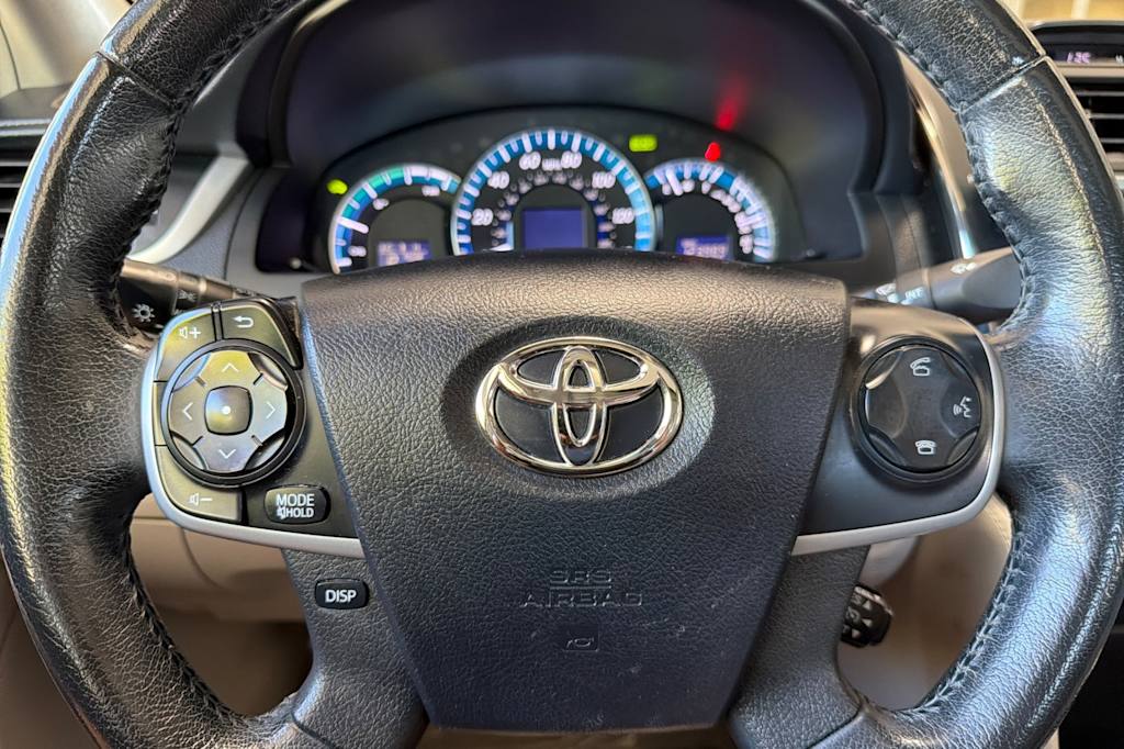 Thumbnail: 2014 Toyota Camry - 27