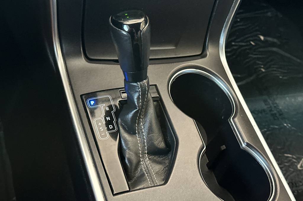 Thumbnail: 2016 Toyota Camry - 15