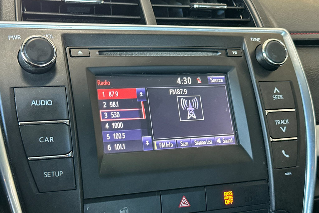 Thumbnail: 2016 Toyota Camry - 13