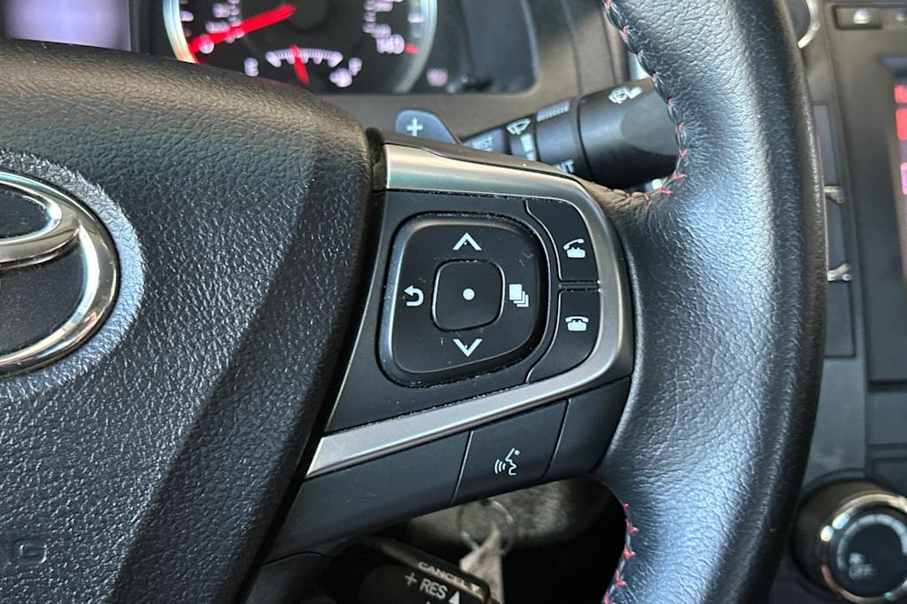 Thumbnail: 2016 Toyota Camry - 28